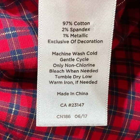 Talbots Red Check Shirt Sz 2P Wrinkle Resistant Shimmering Button Front Holiday - Picture 4 of 6
